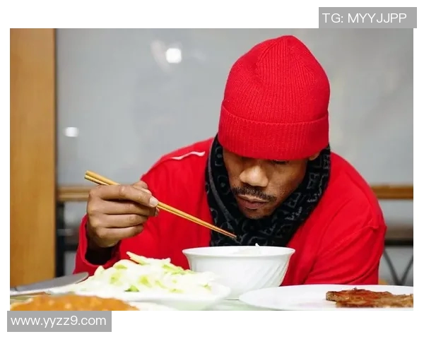 足球巨星挑战新技能 学会使用筷子背后的文化与挑战 足球巨星挑战新技能 学会使用筷子背后的文化与挑战