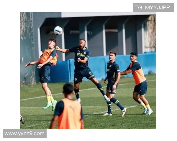 足球天才Lowe崭露头角 打破传统风格引领新一代进攻潮流 足球天才Lowe崭露头角 打破传统风格引领新一代进攻潮流